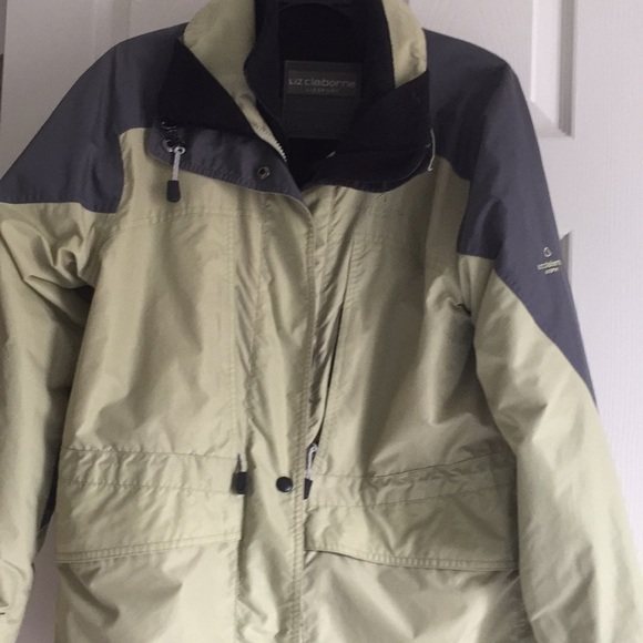 Ladies Jacket - Picture 3 of 4